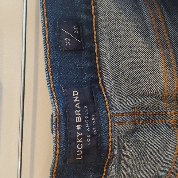 Lucky Brand Athletic Slim Jeans - Picture 4 of 5